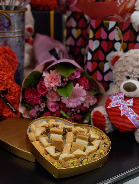 Decorated Heart Valentines Baklawa