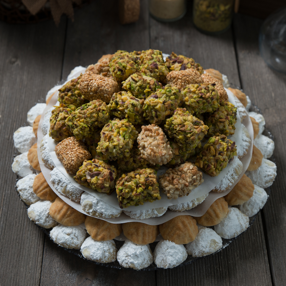 Deluxe Mamoul Mix Tray